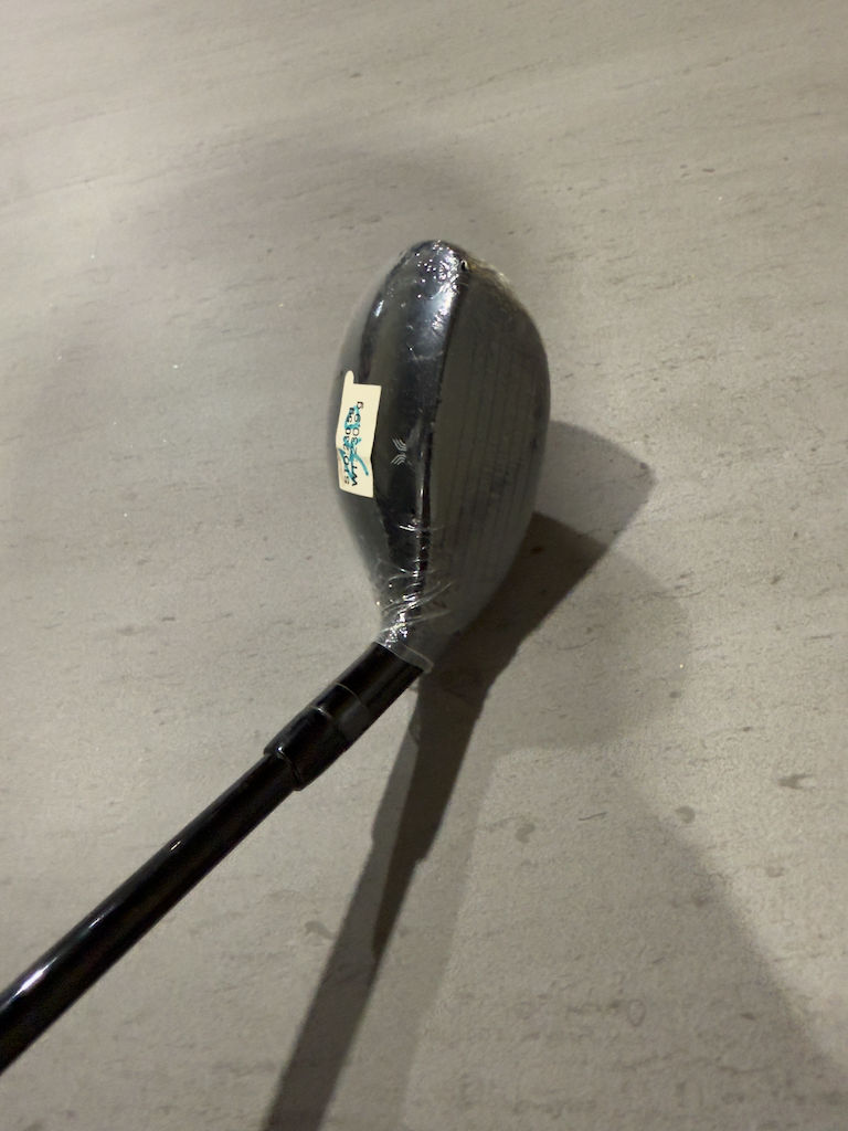 Brand New Left Hand Wilson D9 Hybrid #3 19 Deg