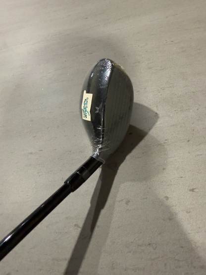 Brand New Left Hand Wilson D9 Hybrid #3 19 Deg