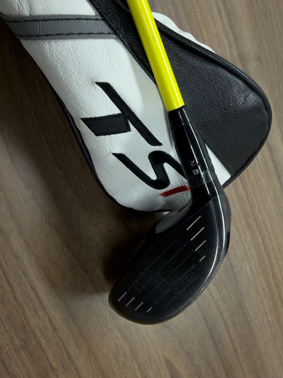 Titleist TSi2 5 Wood 18 Deg UST Attas 3 6s shaft