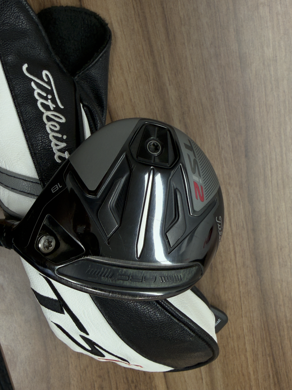 Titleist TSi2 5 Wood 18 Deg UST Attas 3 6s shaft